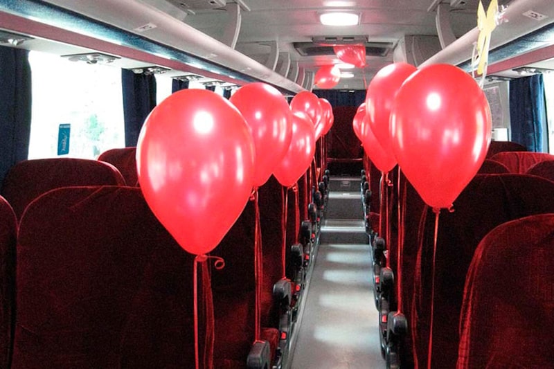 Автобус на выпускной