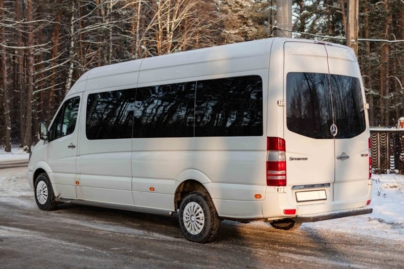 микроавтобус на экскурсии